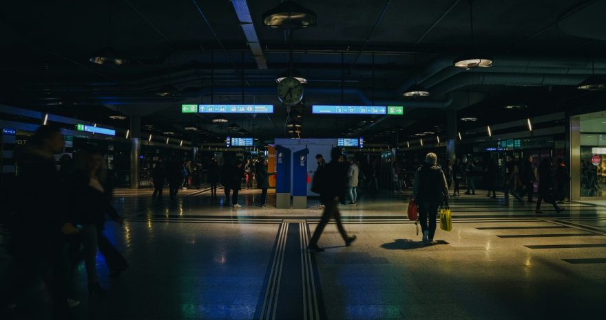 Rinnovabili • Maxi blackout in Spain and Portugal: chaos, outages, and cybersecurity fears