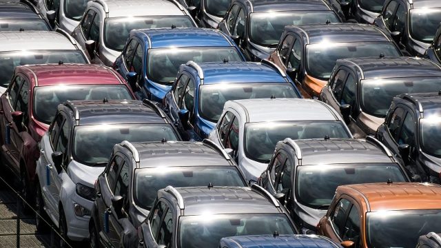 Rinnovabili • Automotive market crisis: global demand shrinking through 2030