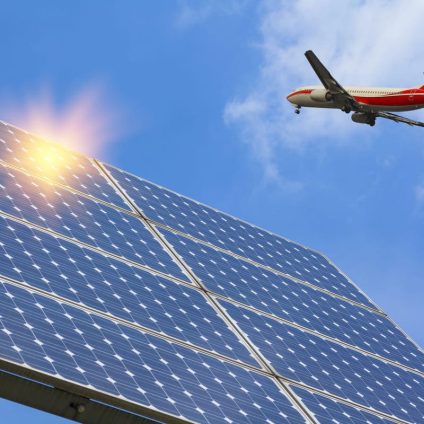 Rinnovabili • Energy infrastructure nuclear projects struggle as solar outperforms