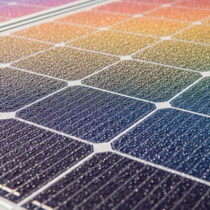 Rinnovabili • Cooling solar panels with low-cost passive tech