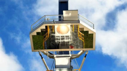 Rinnovabili • Beam-down solar reactor in Australia boosts hydrogen yield
