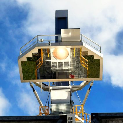 Rinnovabili • Beam-down solar reactor in Australia boosts hydrogen yield