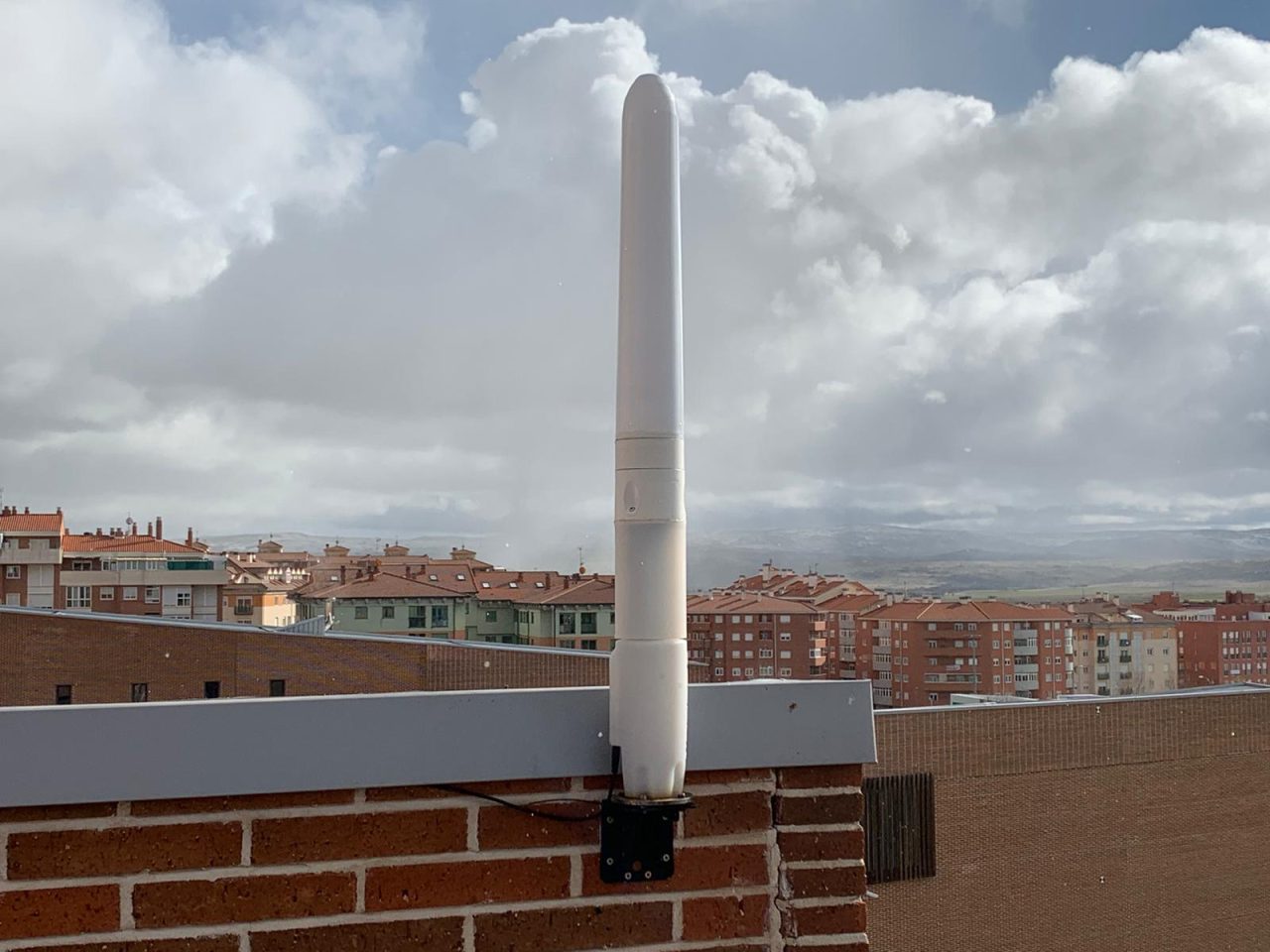 Bladeless wind turbines: maximizing efficiency and power output