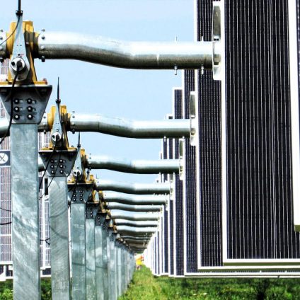 Rinnovabili • India and Saudi Arabia push solar tracker market to record growth in 2024