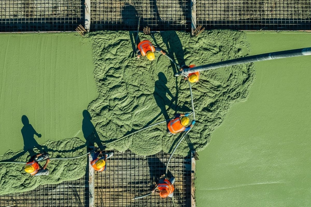 Rinnovabili • Eco-friendly concrete, how AI designs carbon-neutral mixes