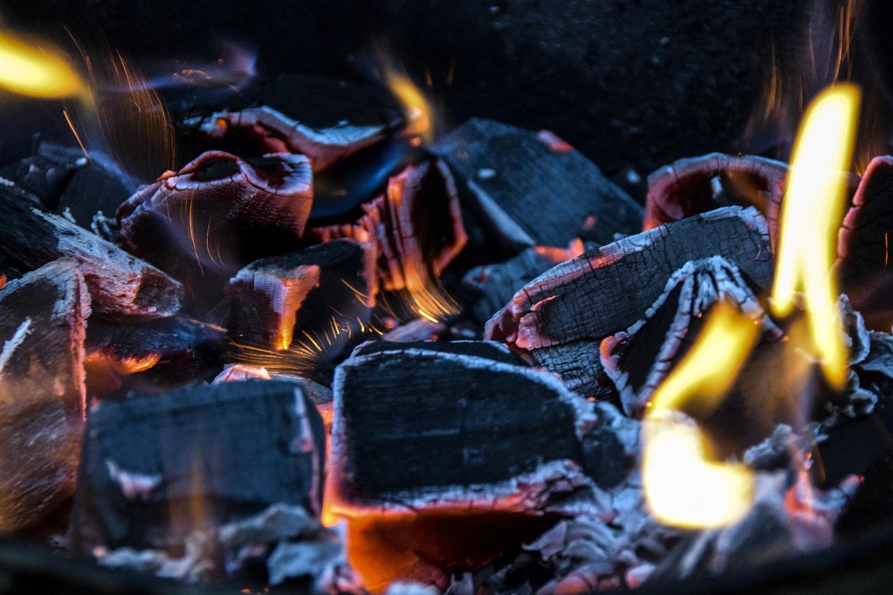 Rinnovabili • Global coal demand hits record levels but shows signs of decline