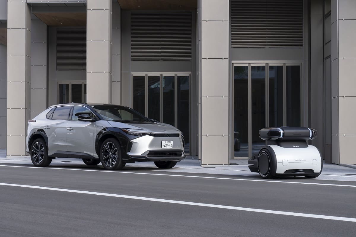 Rinnovabili • Toyota electric car charger: 6 kW home unit adds 300 km overnight