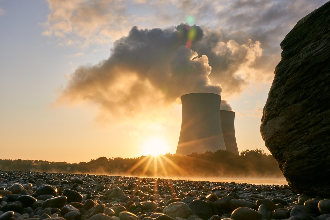 Rinnovabili • World Nuclear Industry Status Report 2025 warns of slowdown