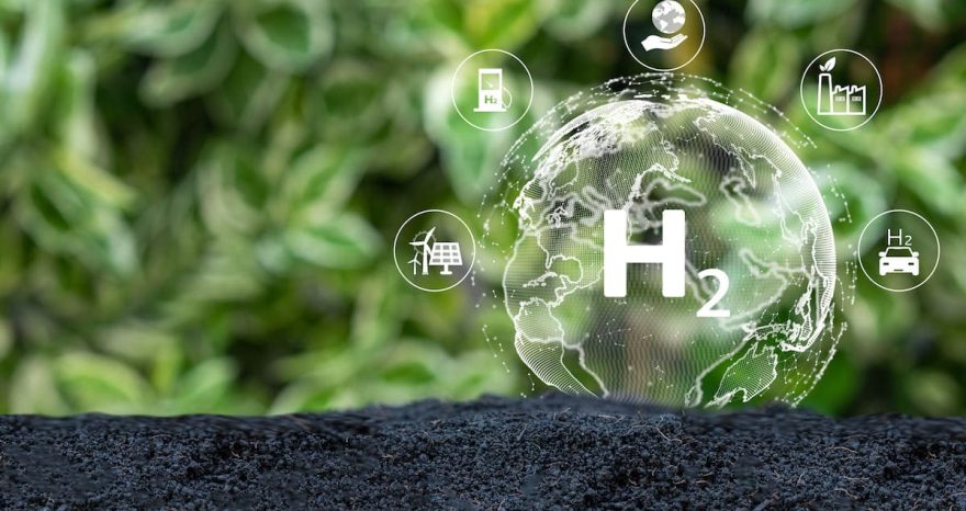 Rinnovabili ⢠Green hydrogen investments exceed $110B with 500 projects