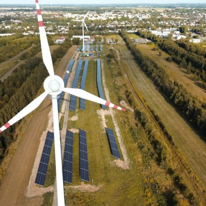 Rinnovabili • Global renewable energy set to double by 2030