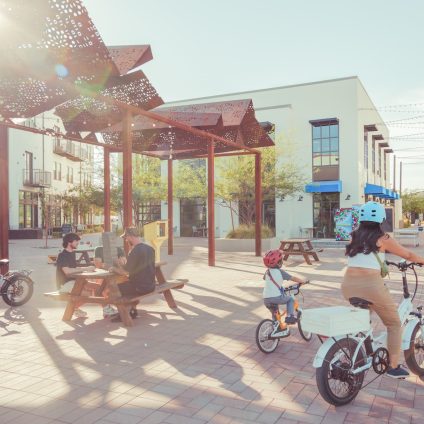 Rinnovabili • Can North America Build the Next Generation 15 Minute City? New Research Says Yes