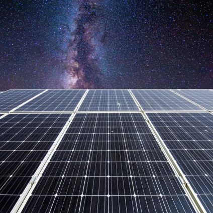 Rinnovabili • Space solar cells, impact of high-energy electrons on performance