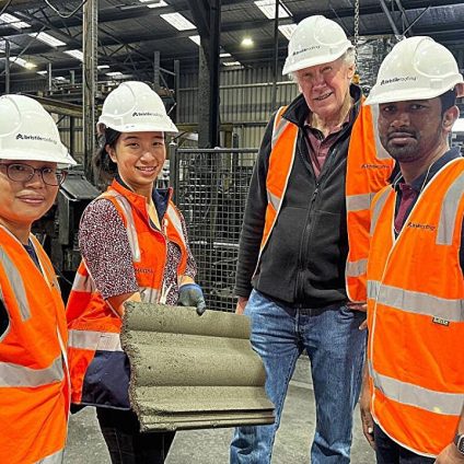 Rinnovabili • Sustainable roof tiles: lighter, fireproof, and low-carbon