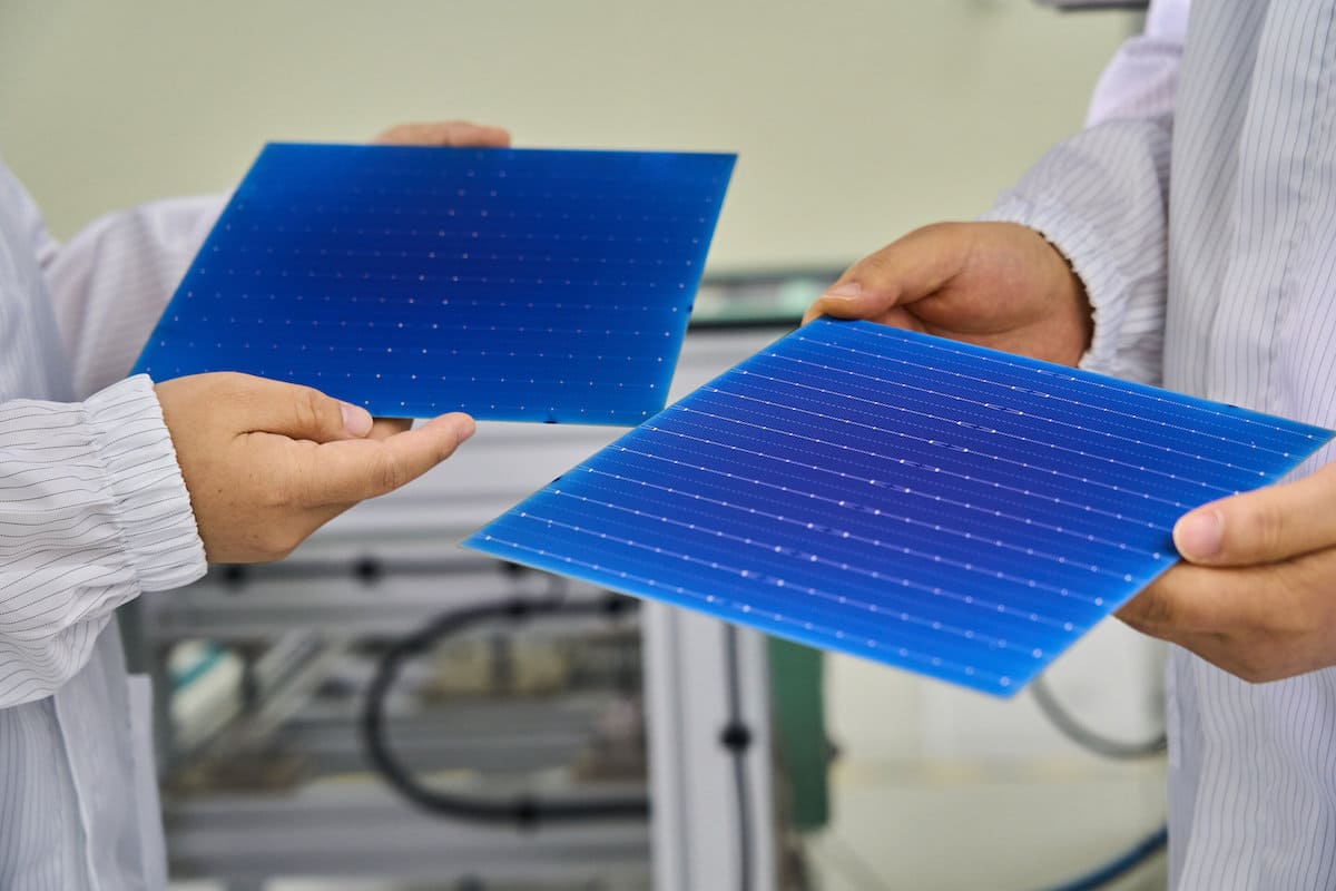 SHJ solar cells efficiency: new findings on defect origins
