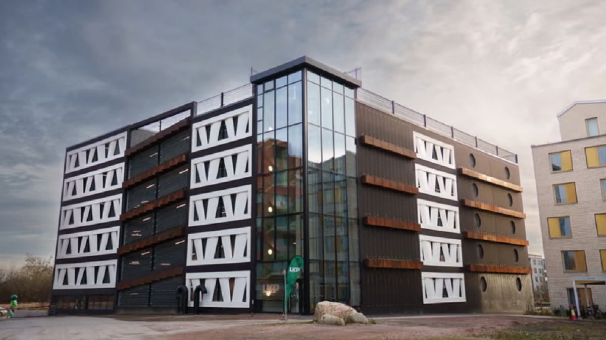 Rinnovabili ⢠Wind turbine blade reuse in sustainable construction projects