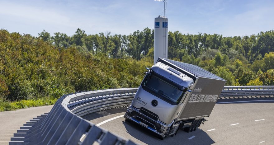 Rinnovabili • hydrogen-trucks-mercedes-benz-second-generation