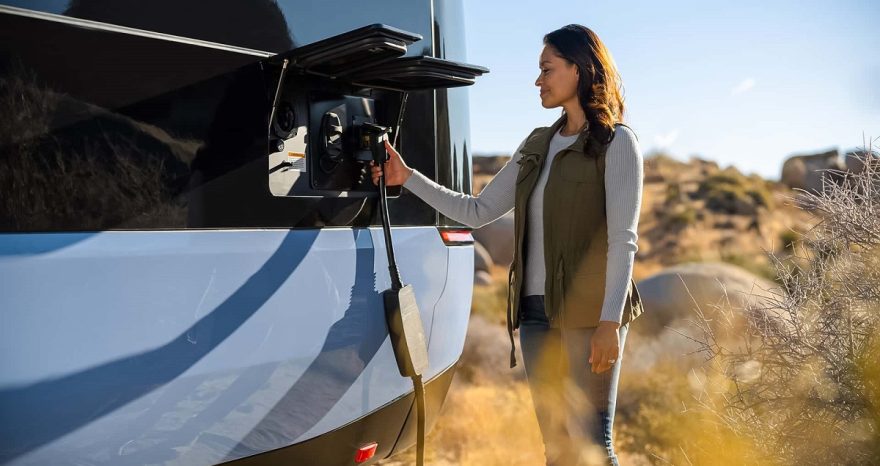Rinnovabili • Electric travel trailer with solar, a week of off-grid power