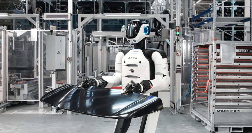 Rinnovabili ⢠BMW humanoid robot enters Leipzig pilot