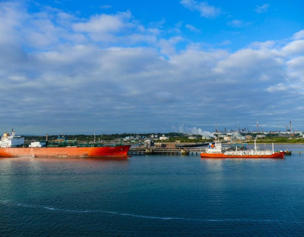 Global oil market: Navigating geopolitical crisis & price volatility