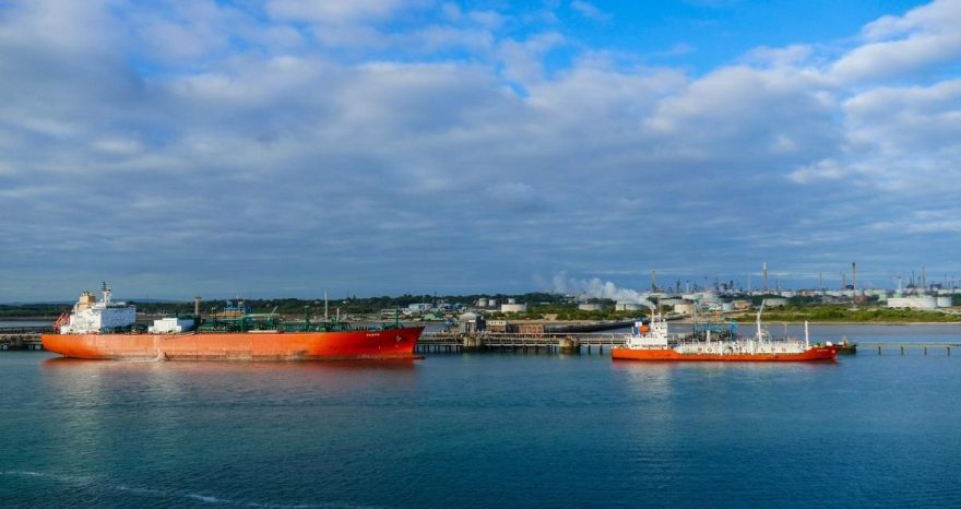 Rinnovabili ⢠Global oil market: Navigating geopolitical crisis & price volatility