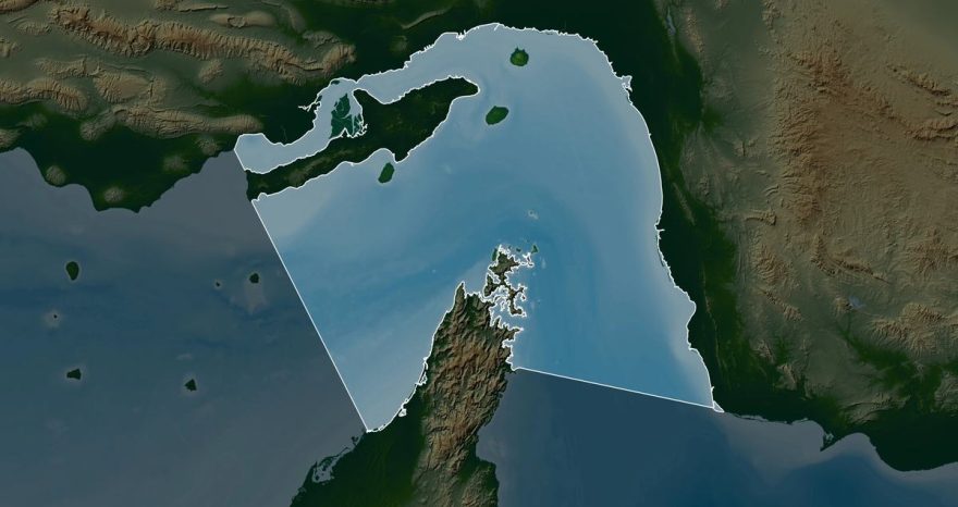 Rinnovabili • Hormuz crisis deepens as Trump naval blockade tightens chokehold on key oil route