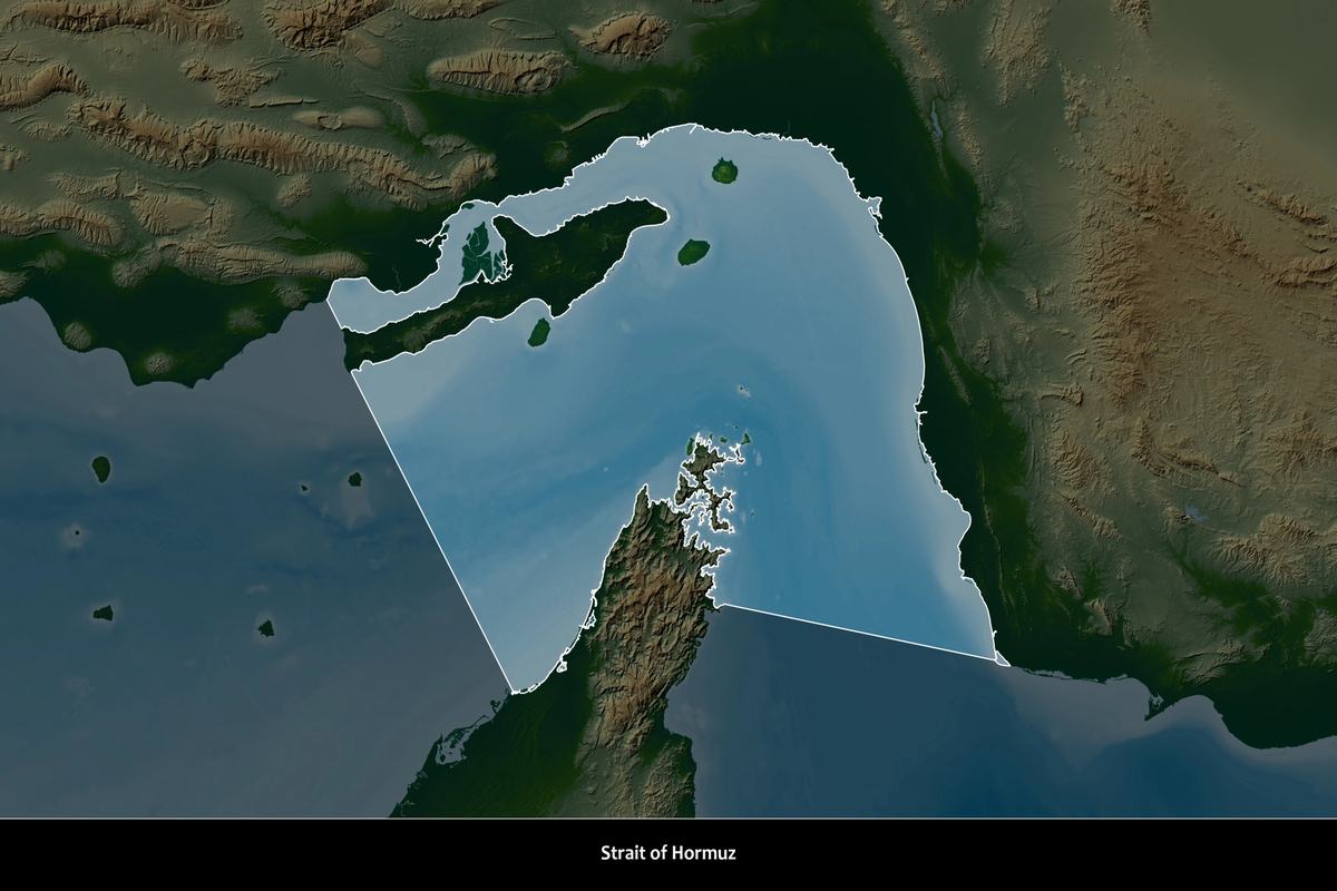 Rinnovabili ⢠Hormuz crisis deepens as Trump naval blockade tightens chokehold on key oil route