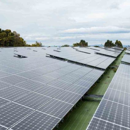 Rinnovabili • Uk saves £1 billion in gas imports in march 2026 as wind and solar hit record output