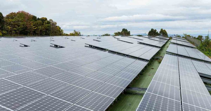 Rinnovabili ⢠Uk saves £1 billion in gas imports in march 2026 as wind and solar hit record output