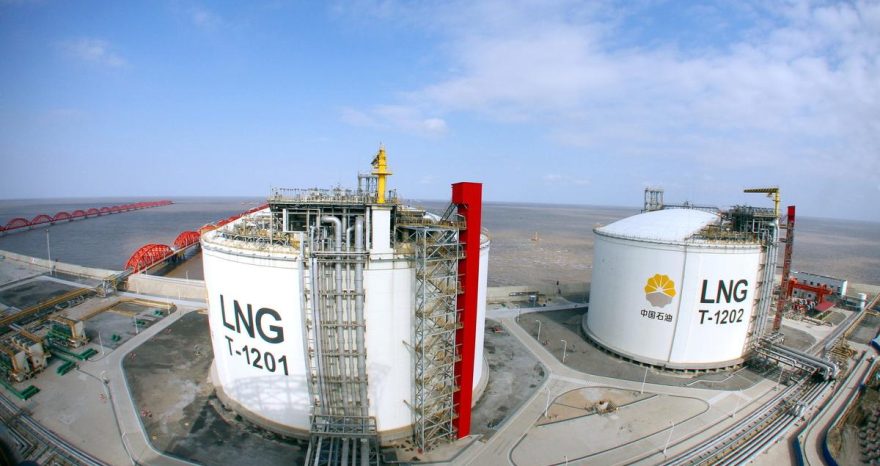 Rinnovabili • China LNG demand slows as renewable energy expands