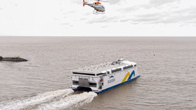 Rinnovabili • World's largest battery-electric ferry begins passenger service between Argentina and Uruguay